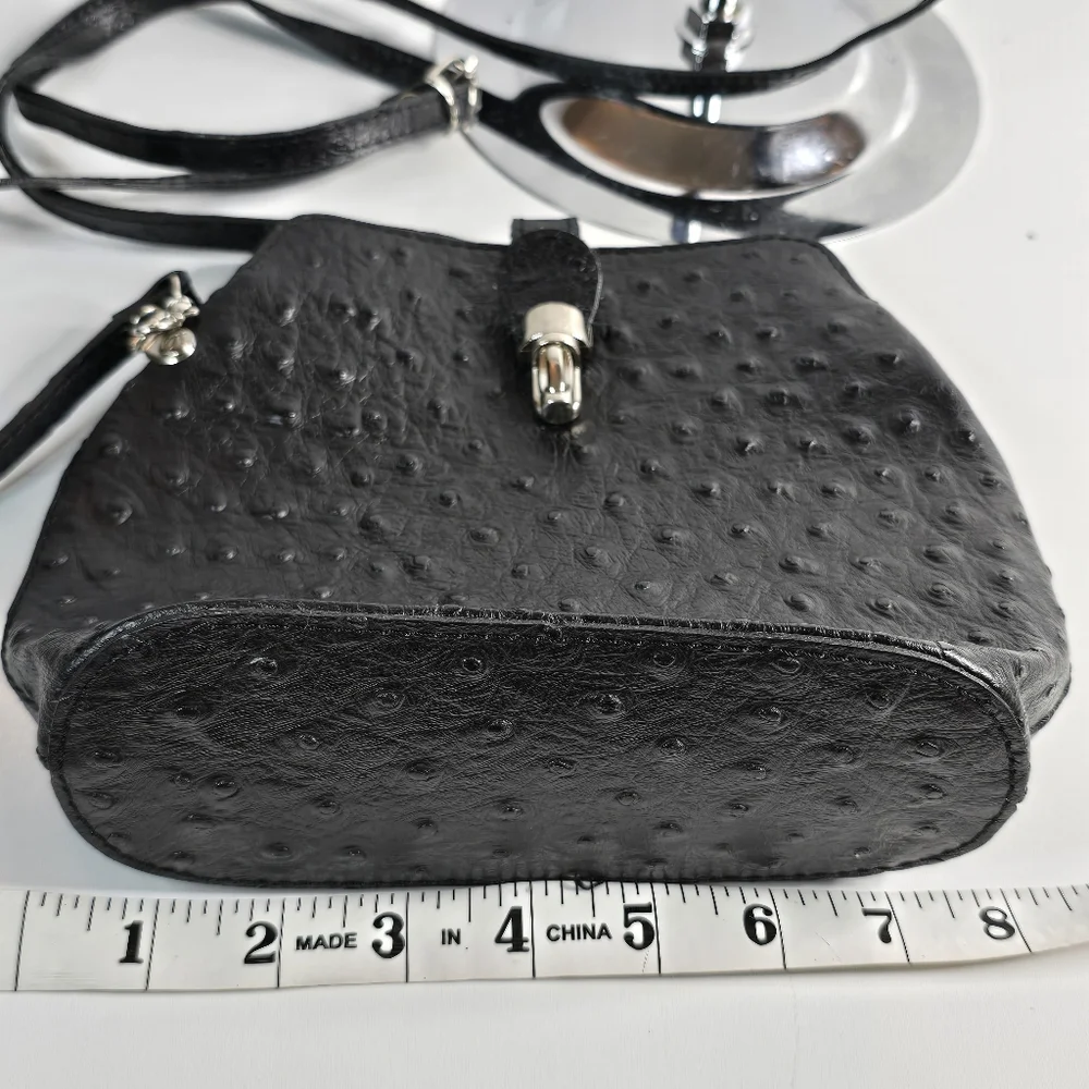 Genuine leather crossbody Handbag - Picture 8 of 9